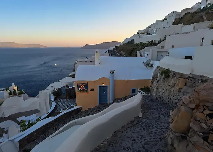 Lava Oia\'S